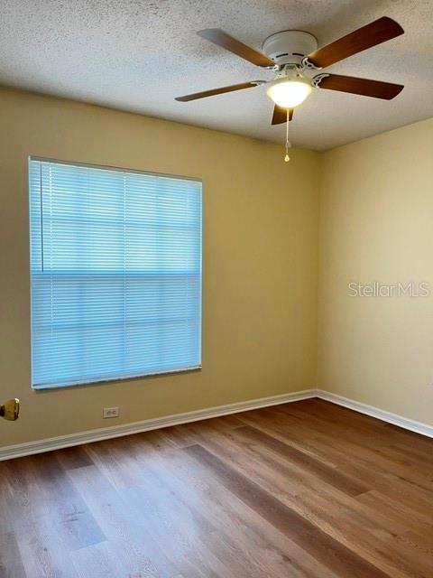 430 BERWICK CIR — photo 11