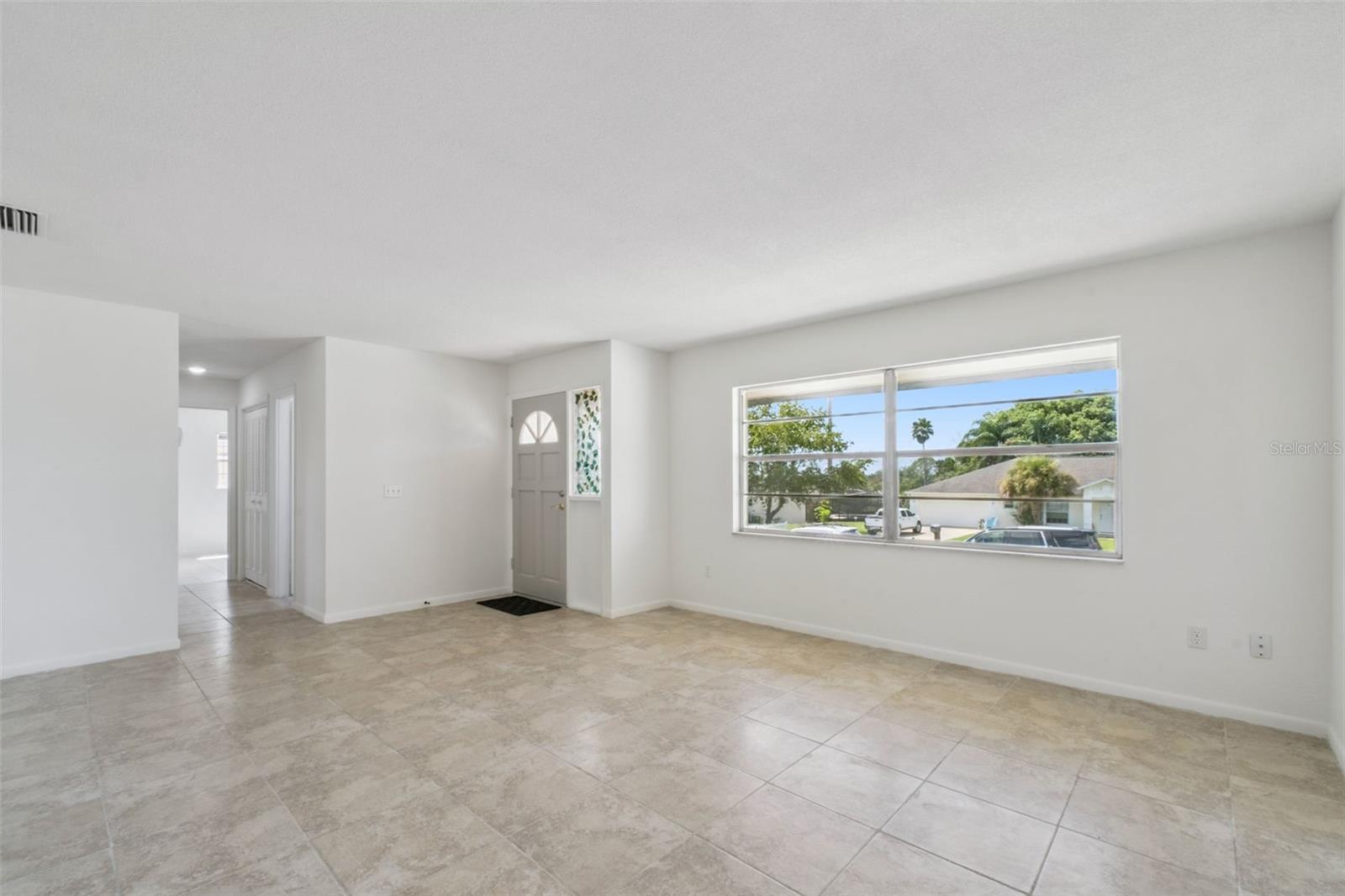 1679 E APACHE CIR — photo 10