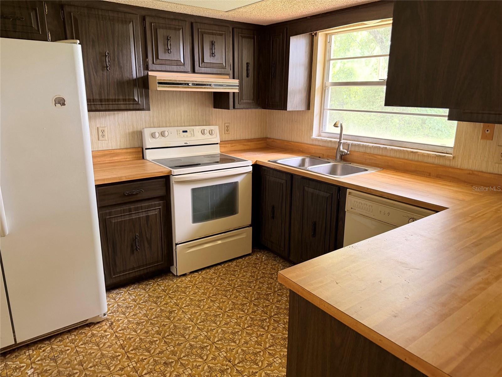 1291 TIVOLI DR — photo 2