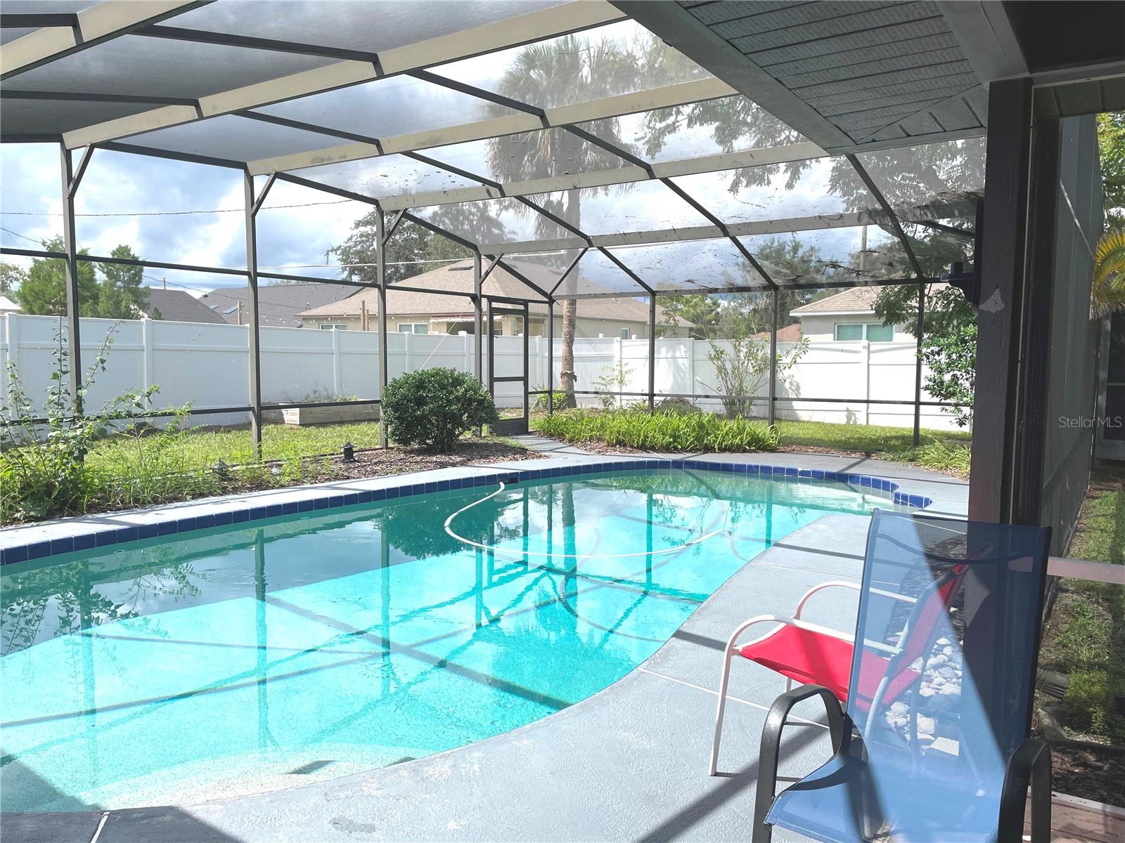 2536 TREEHAVEN DR — photo 2