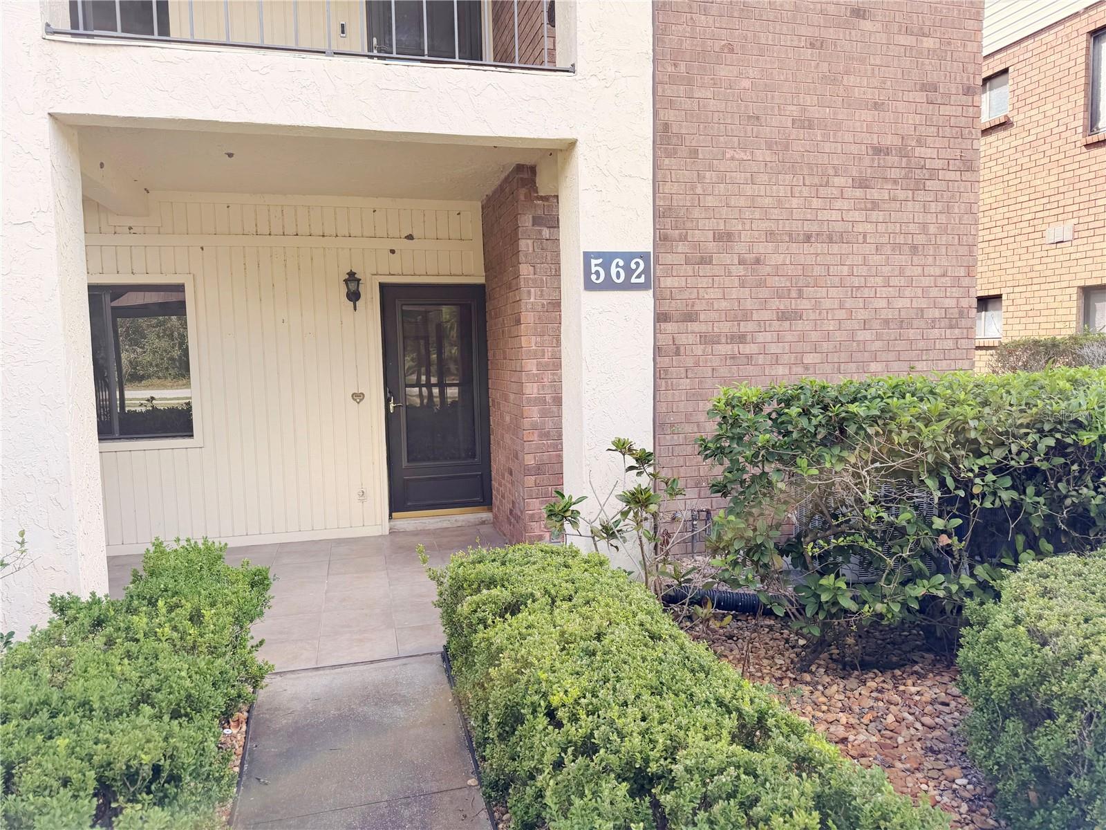 562 BELLTOWER AVE #220