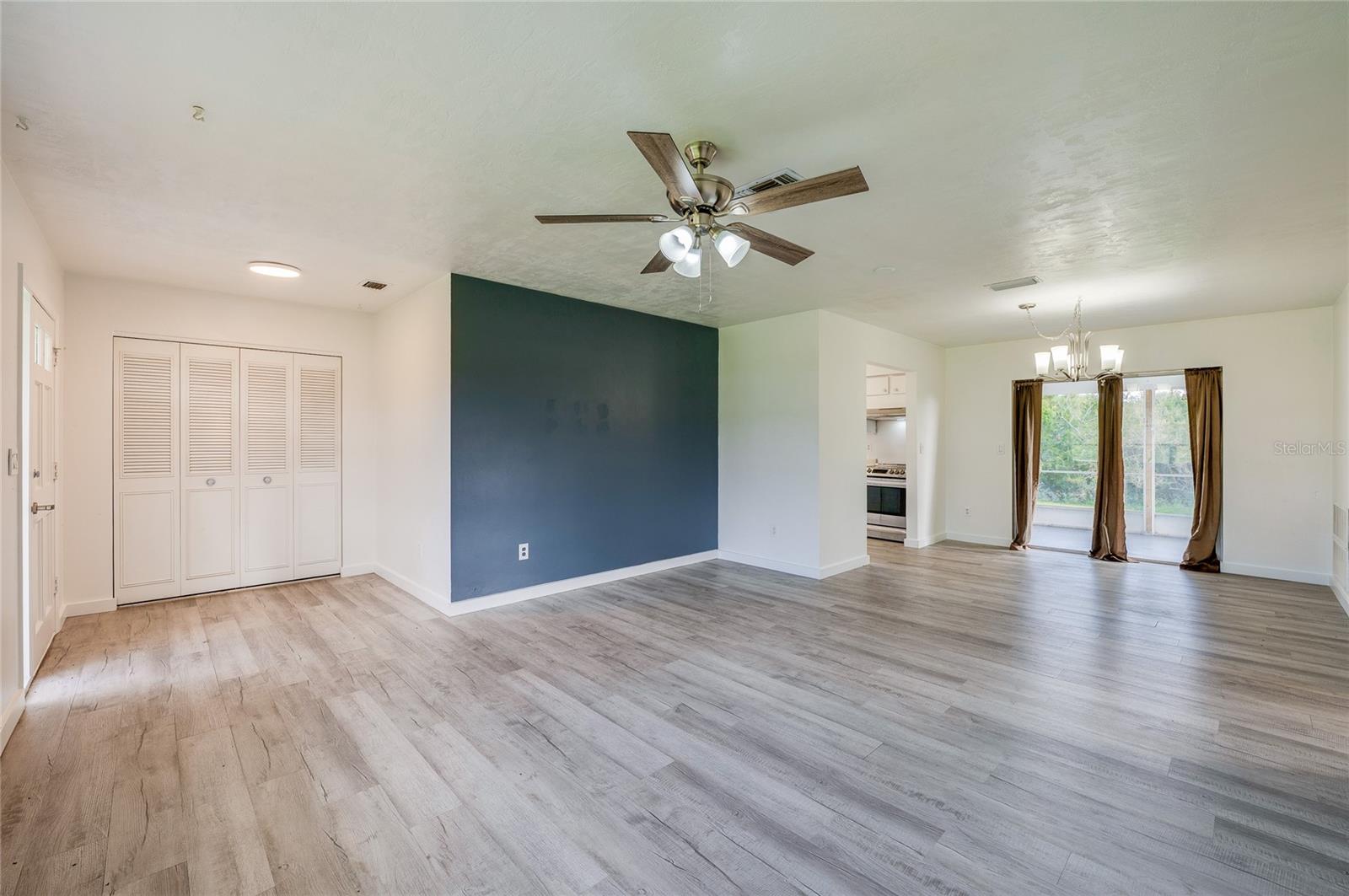 971 N WAYCROSS CIR — photo 2