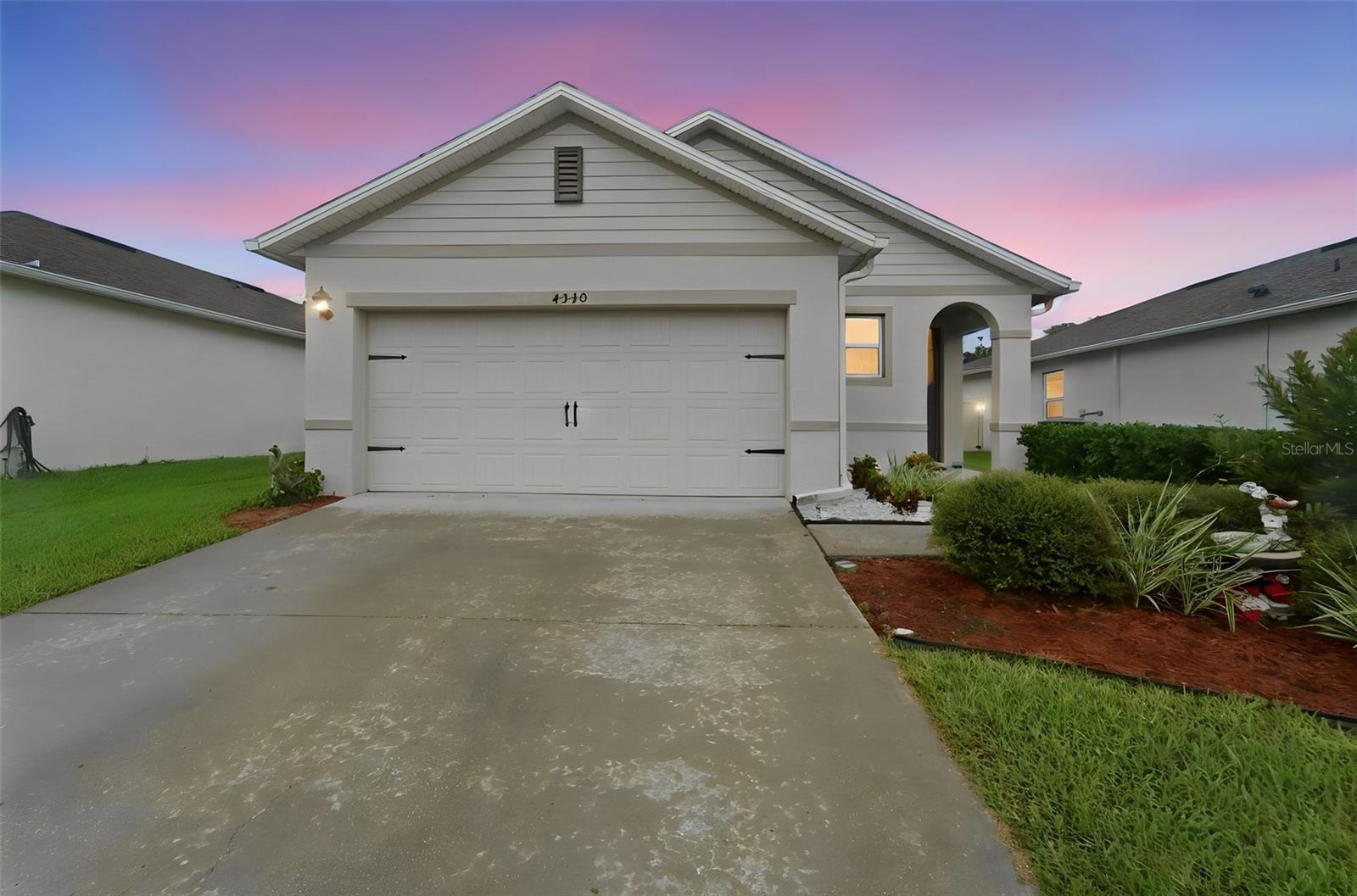 4340 LOOKING GLASS PL — photo 2