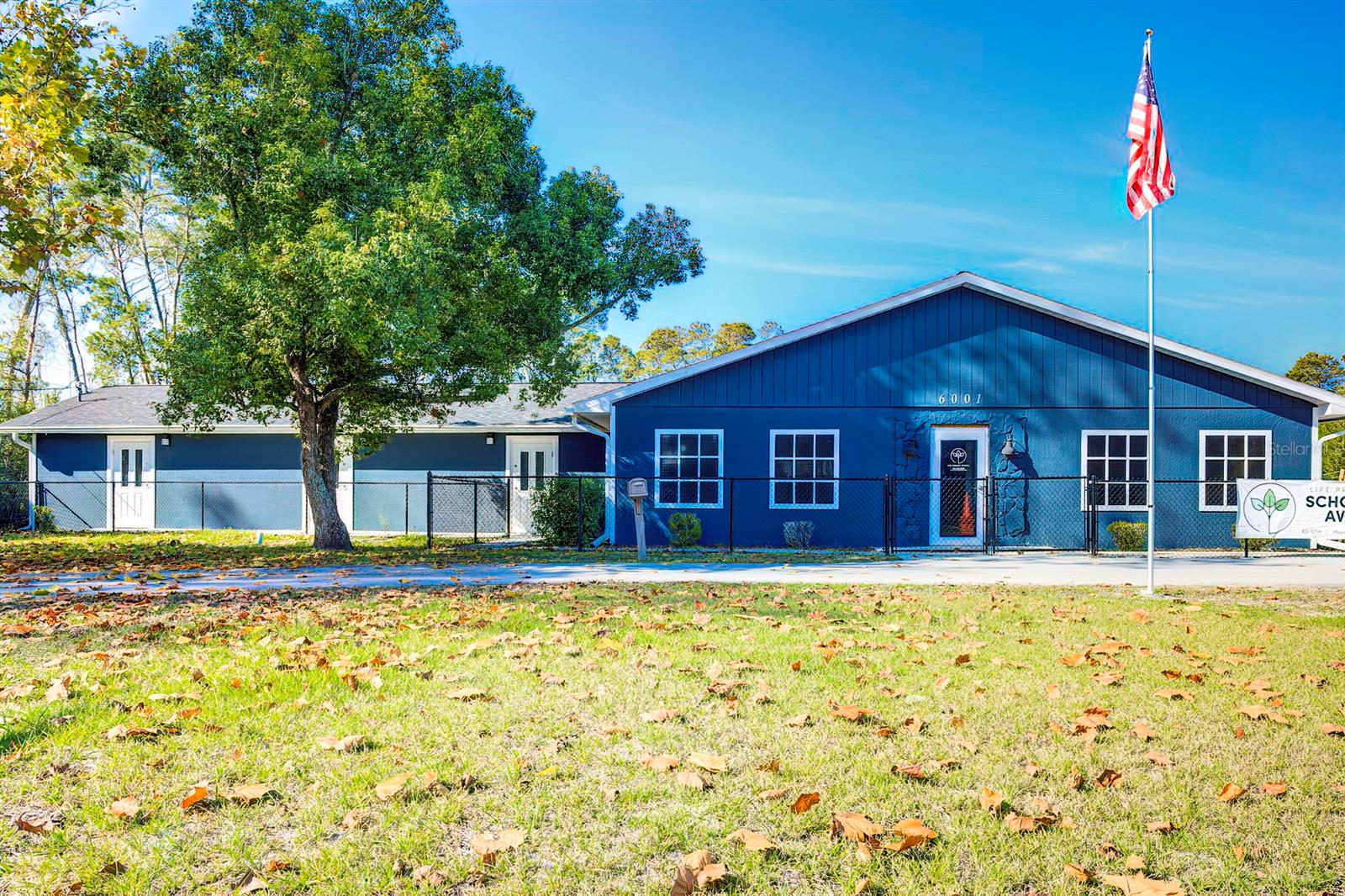 6001 DELTONA BLVD — photo 2