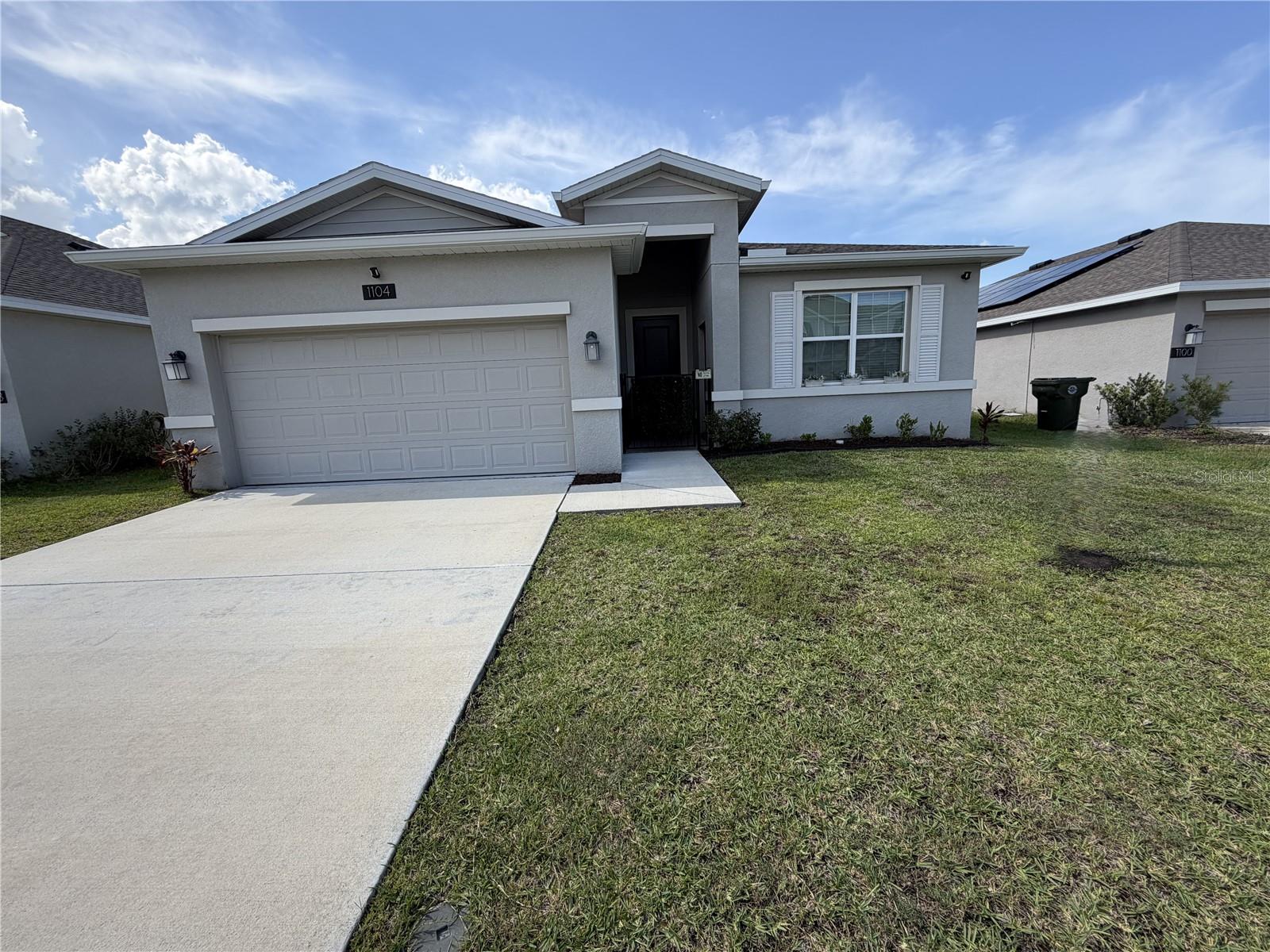 1104 SAND TRAP CT