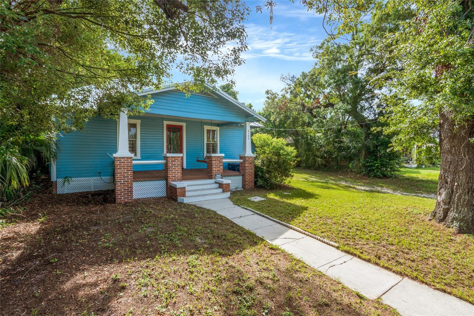 4109 N SUWANEE AVE — photo 2