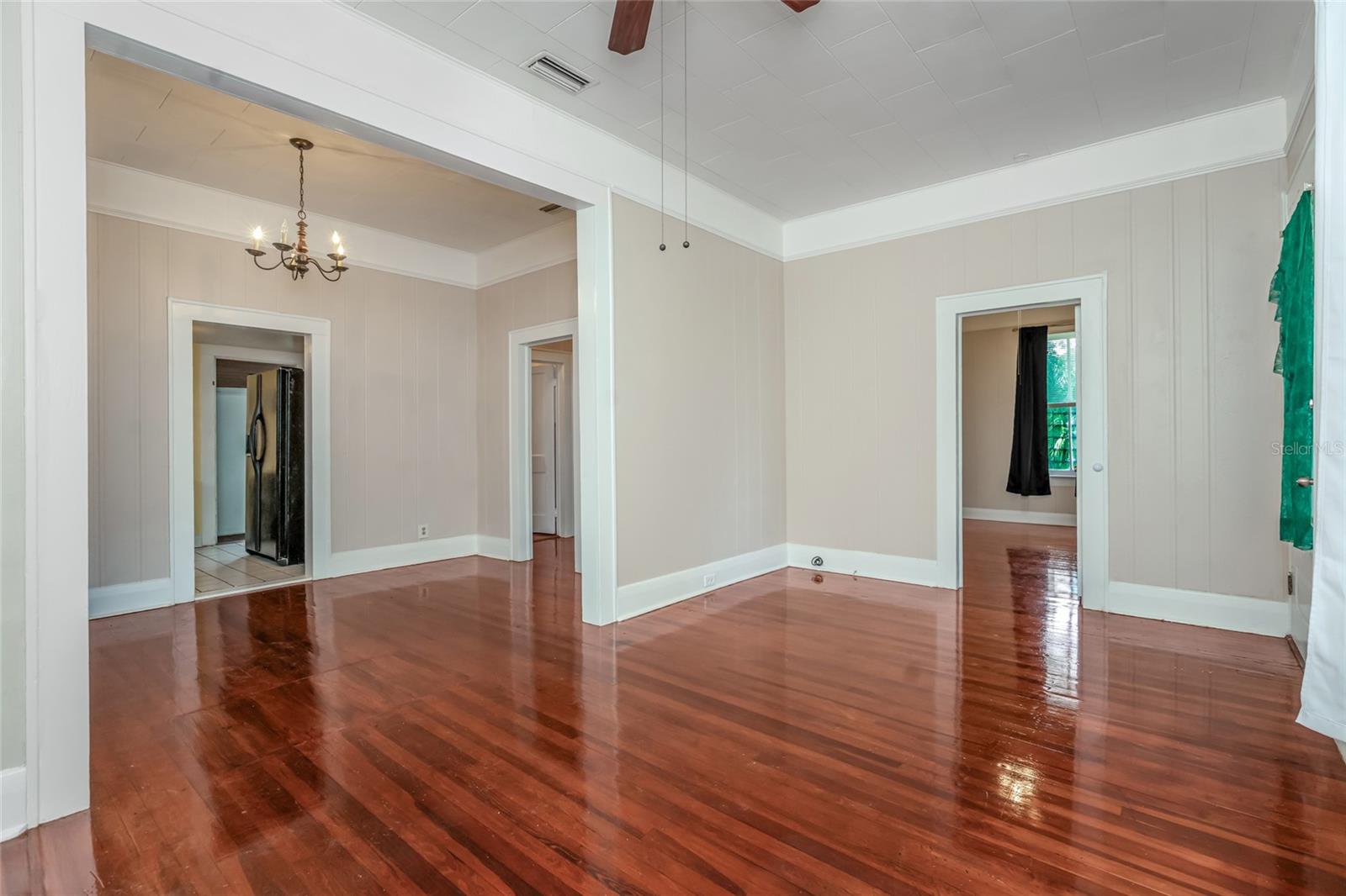 4109 N SUWANEE AVE — photo 8