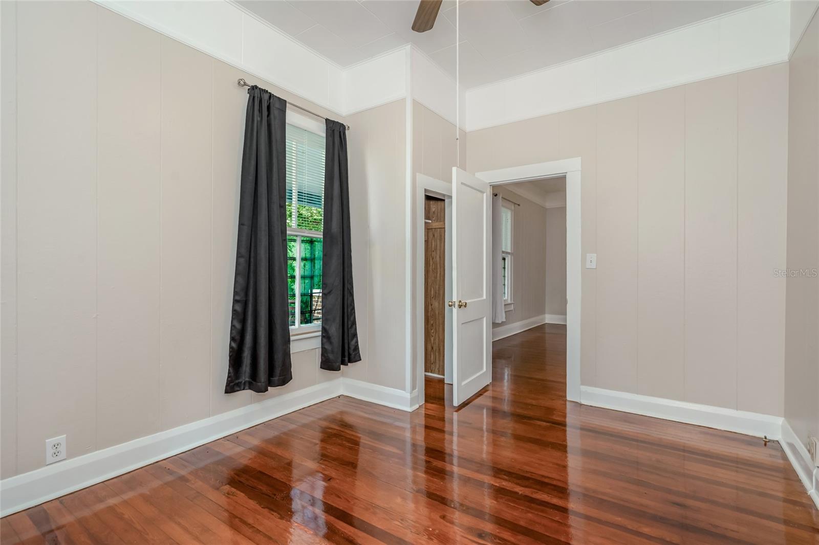 4109 N SUWANEE AVE — photo 10