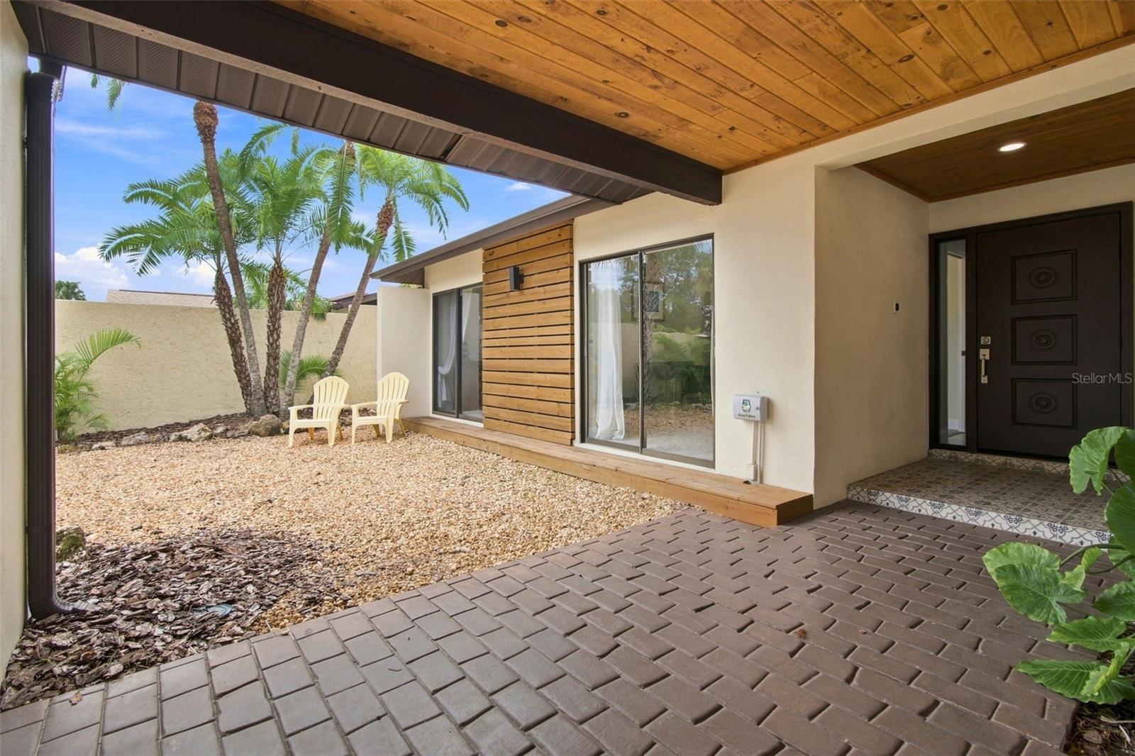 5005 PALOMA DR — photo 8