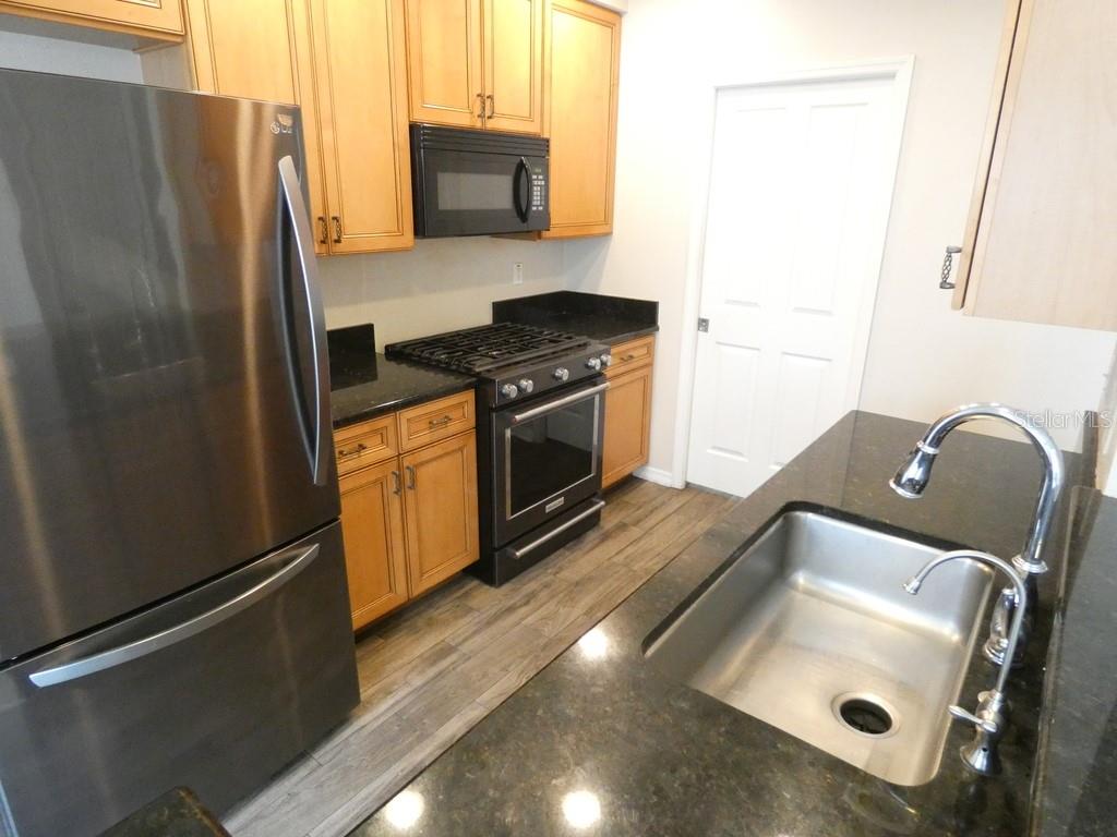 11506 FOUNTAINHEAD DR — photo 2