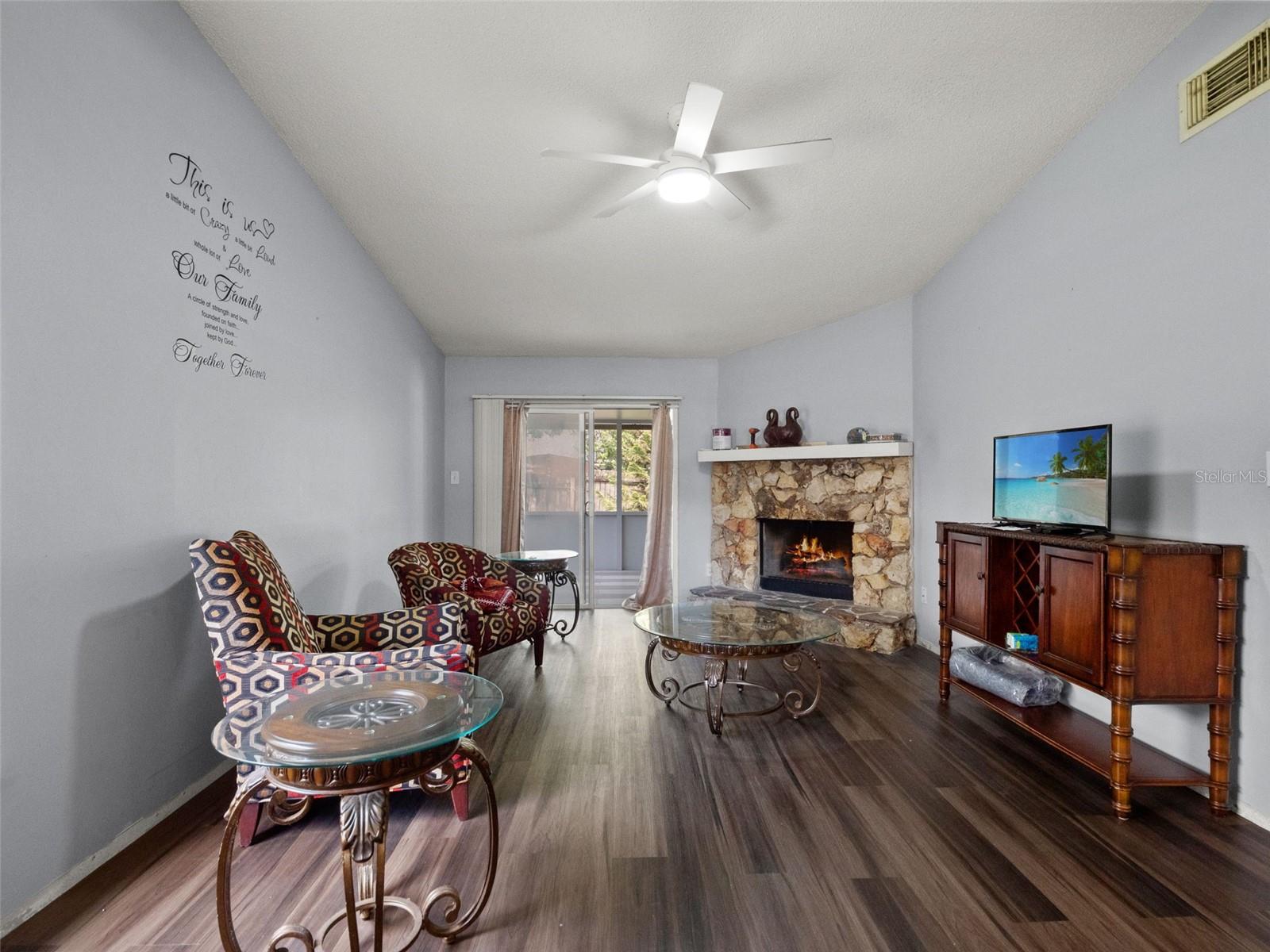 8937 VALENCIA GARDENS DR — photo 10