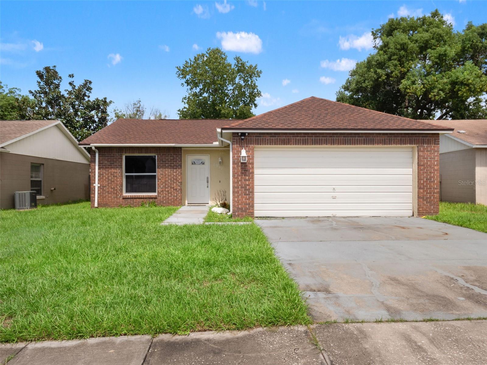 8937 VALENCIA GARDENS DR